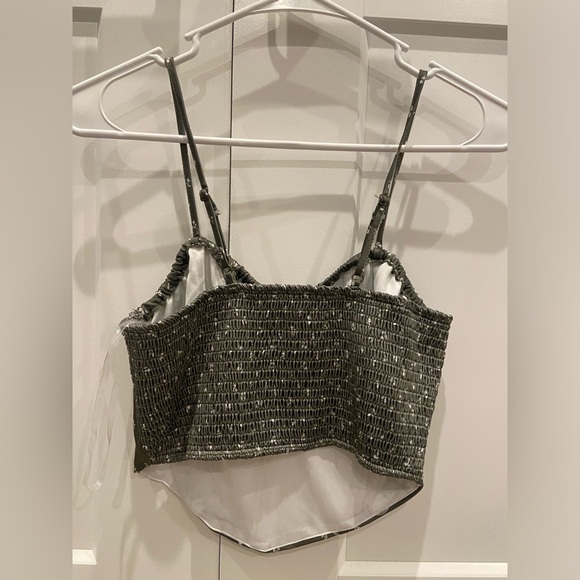 Green floral corset type top - Picture 3 of 4